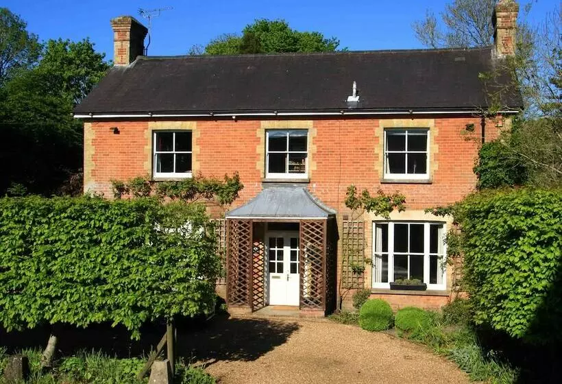 ベッドアンドブレックファースト Brick House Cheriton