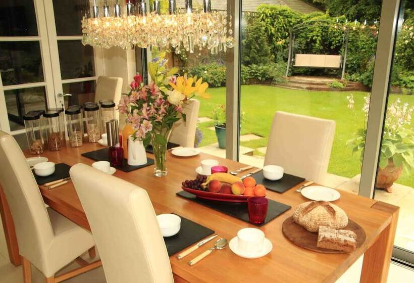 צימר Brick House Cheriton