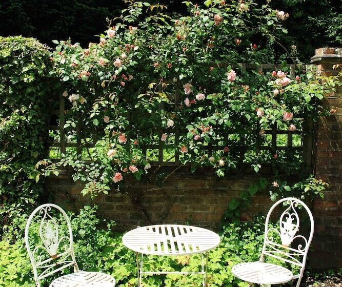 צימר Brick House Cheriton