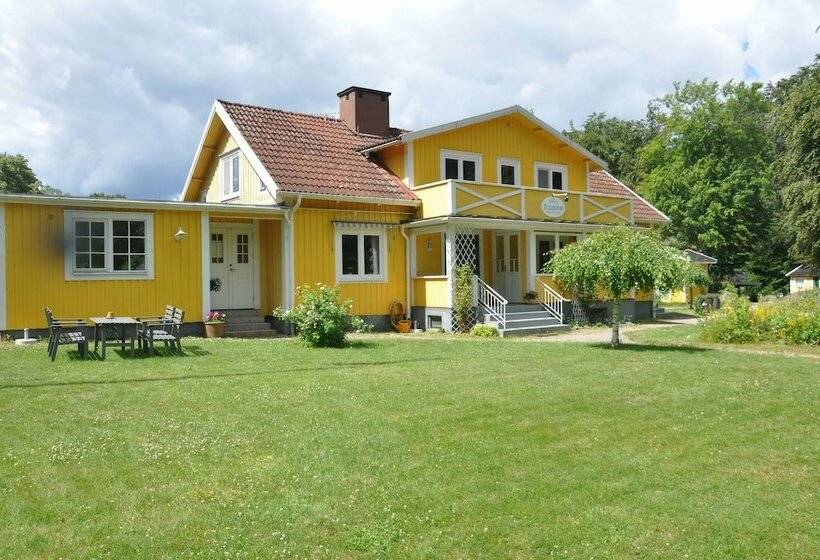 בית מלון כפרי & Pensionat Björkelund