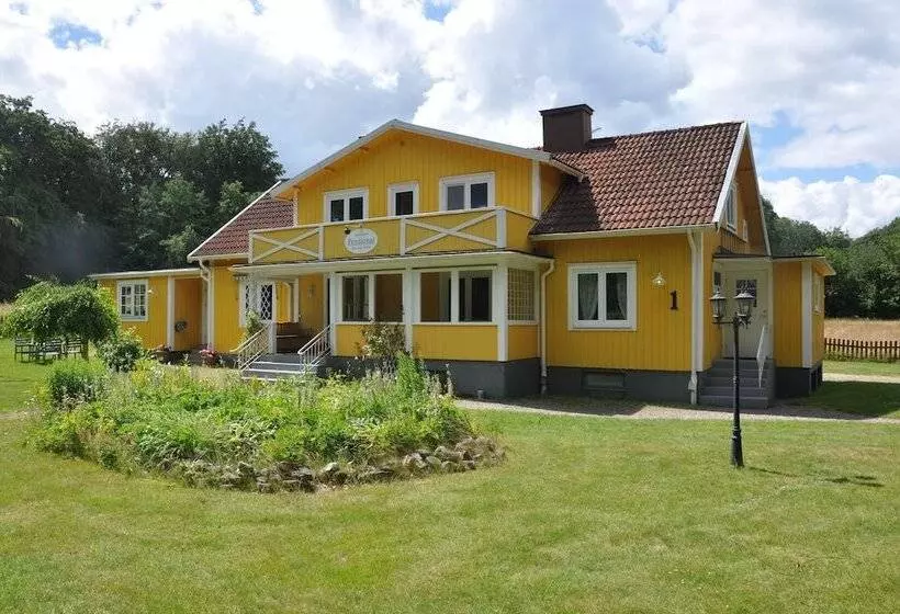 ホテル & Pensionat Björkelund