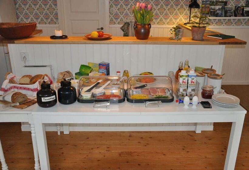 בית מלון כפרי & Pensionat Björkelund