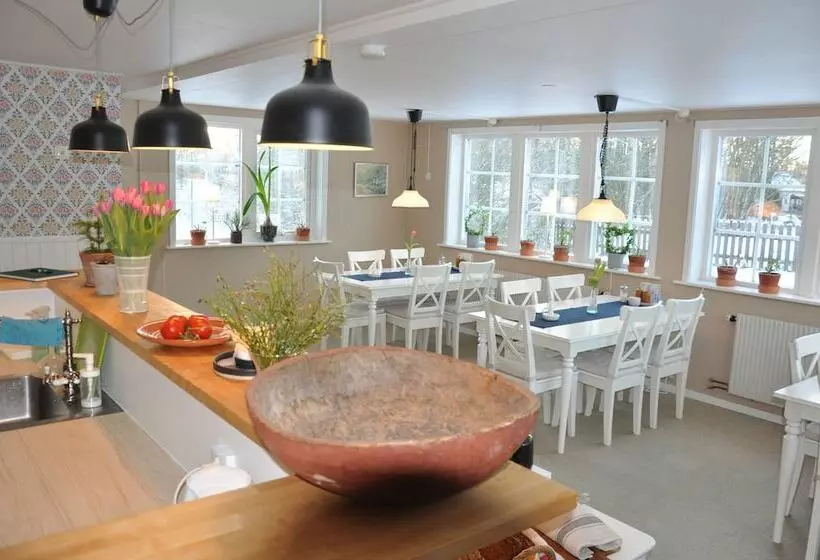 ホテル & Pensionat Björkelund