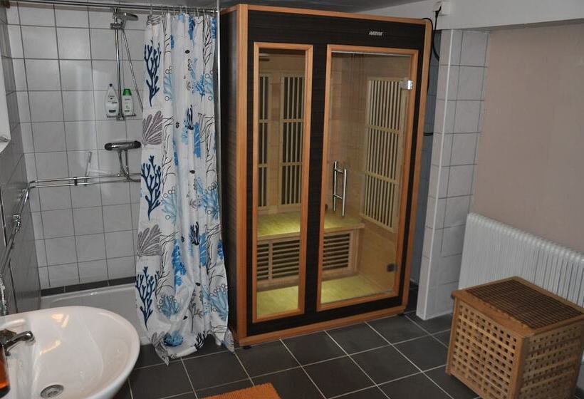 בית מלון כפרי & Pensionat Björkelund