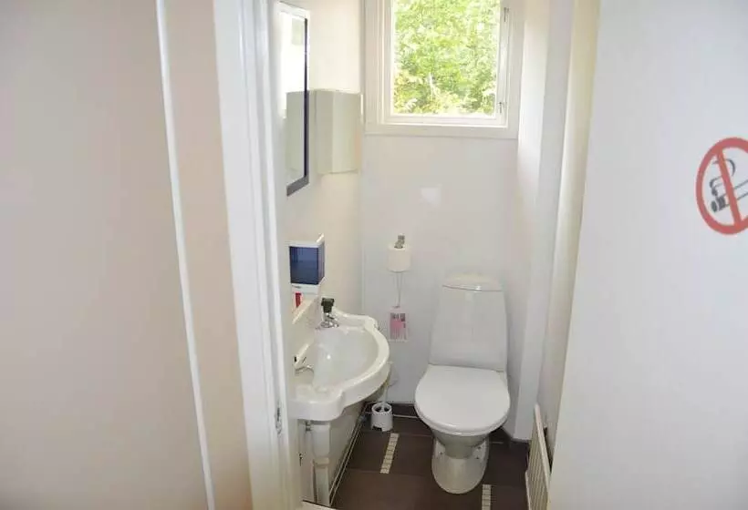 ホテル & Pensionat Björkelund