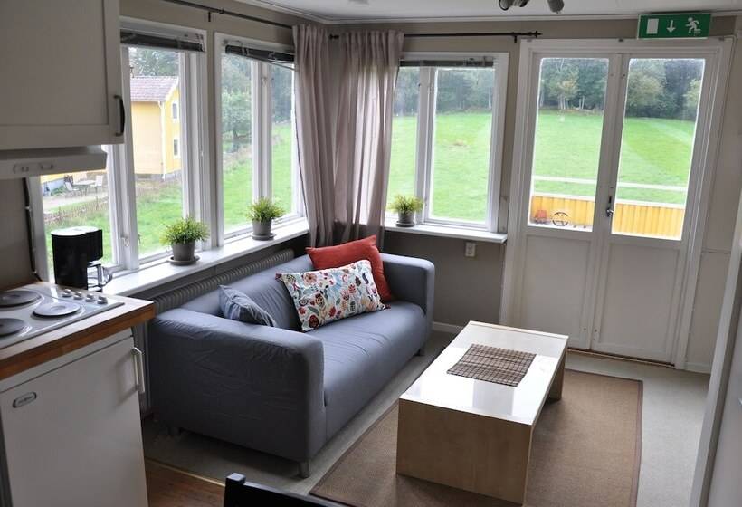 בית מלון כפרי & Pensionat Björkelund