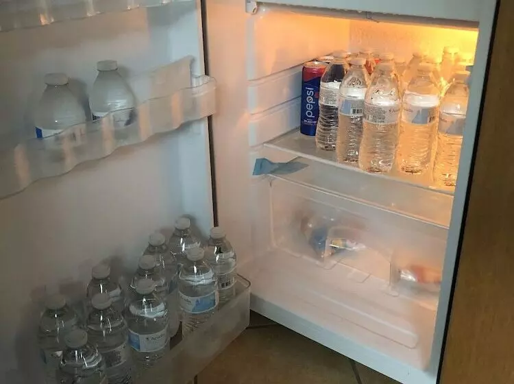 Nyc Executive Home Upscale Neighborhood