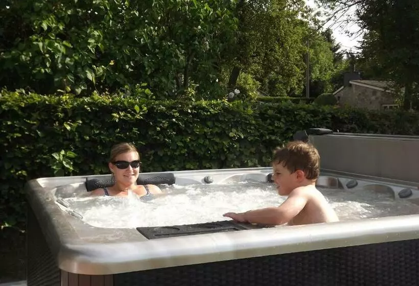 ペンション B&b La Buissonniere