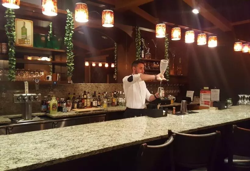 Отель Nantahala Village