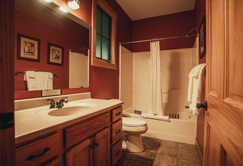 Отель Nantahala Village