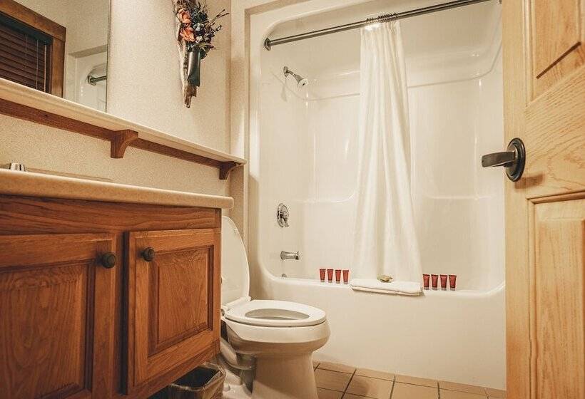 Отель Nantahala Village