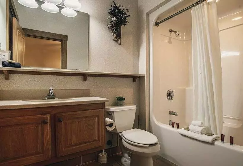 Отель Nantahala Village