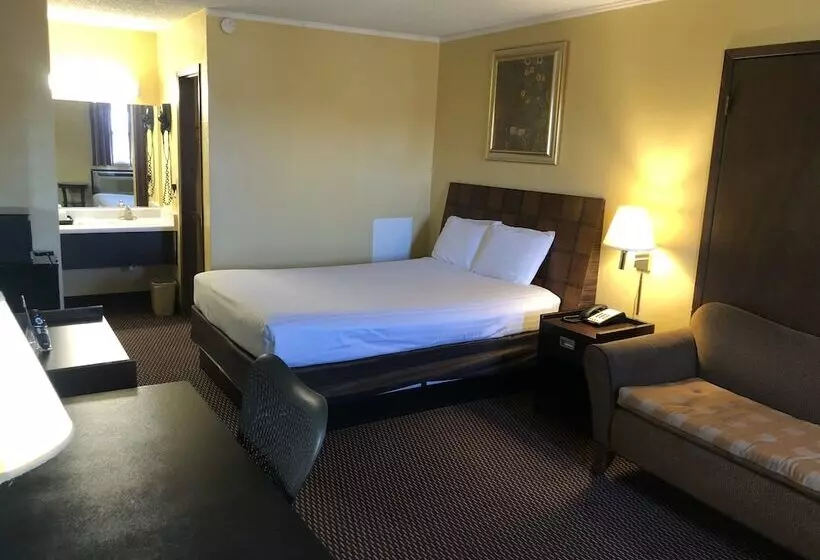 Отель Nendels Inn & Suites Dodge City Airport
