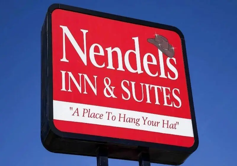 هتل Nendels Inn & Suites Dodge City Airport
