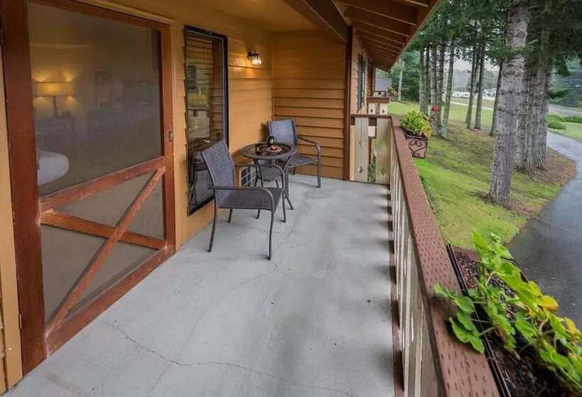 酒店 Nisqually Lodge