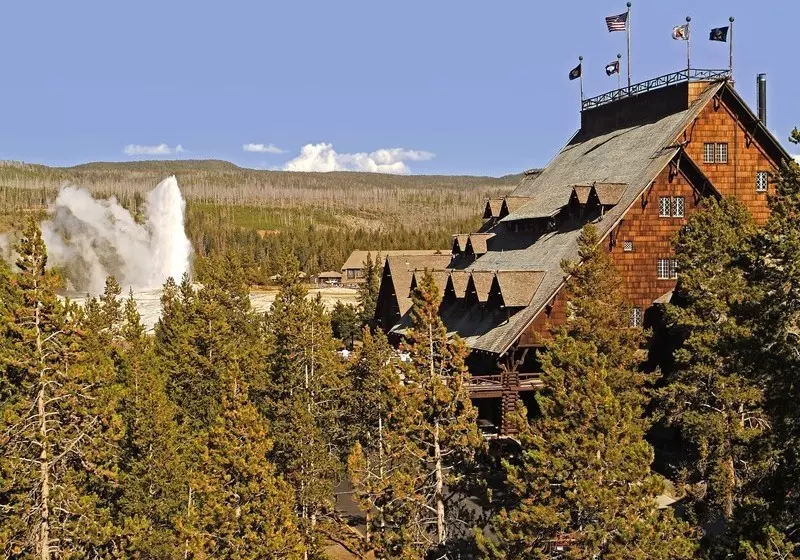 ホテル Old Faithful Lodge & Cabins   Inside The Park