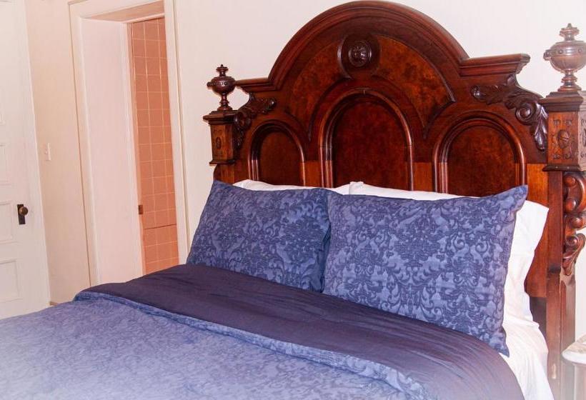 فندق The Old Library Inn Bed & Breakfast