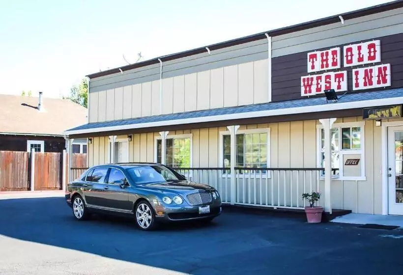 هتل The Old West Inn