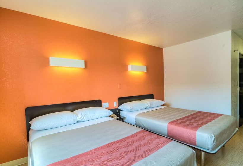 Motel 6arlington Heights, Il  Chicago North Central