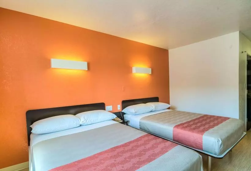 Motel 6arlington Heights, Il  Chicago North Central