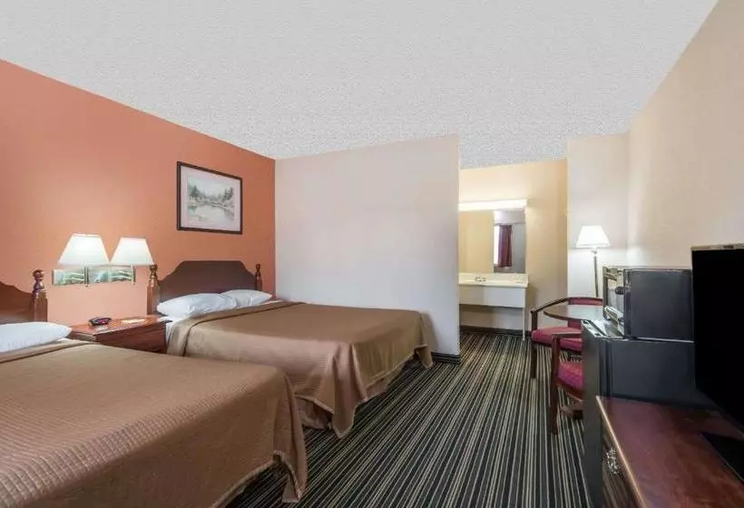 מוטל Days Inn By Wyndham Lenox Ma