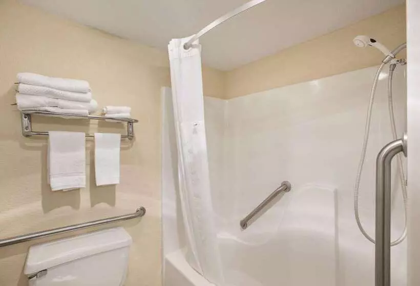 モーテル Days Inn By Wyndham Mackinaw City/bridgeview Area