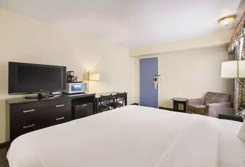 モーテル Days Inn By Wyndham Mackinaw City/bridgeview Area
