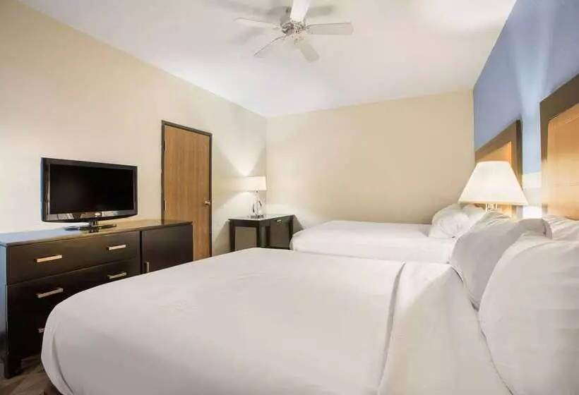 モーテル Days Inn By Wyndham Mackinaw City/bridgeview Area