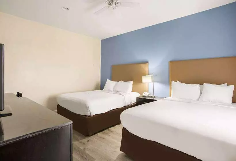モーテル Days Inn By Wyndham Mackinaw City/bridgeview Area