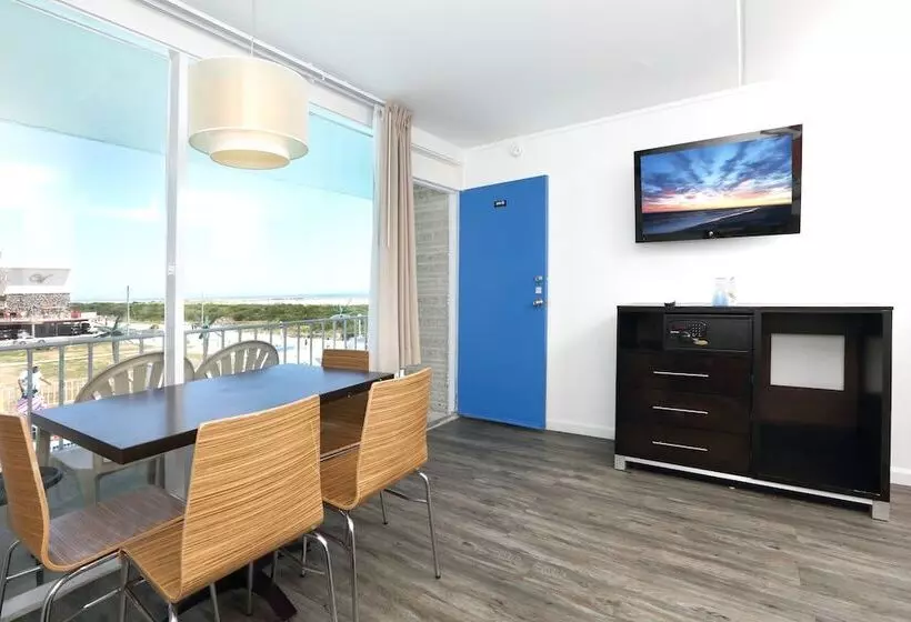 Olympic Island Beach Resort