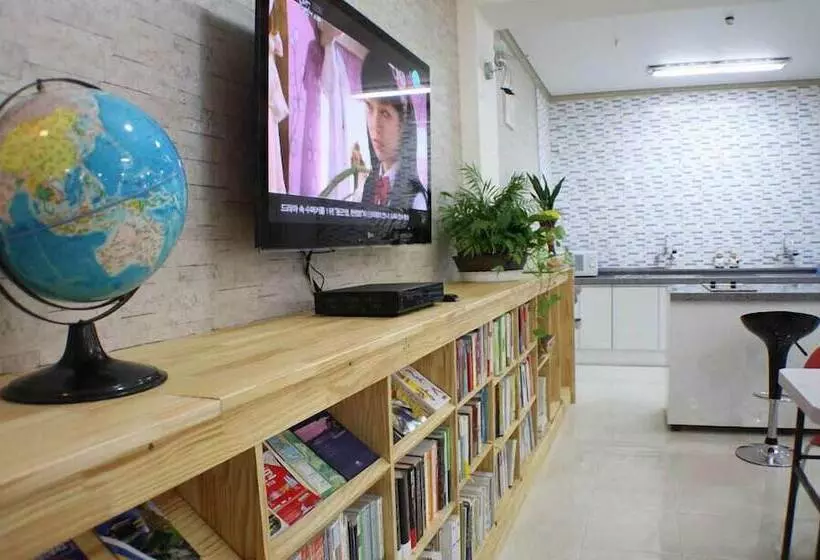 Gyeongju Guesthouse Hostel