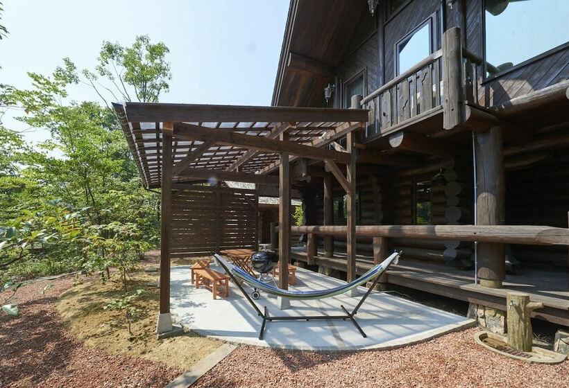 Family Cottage Notoie