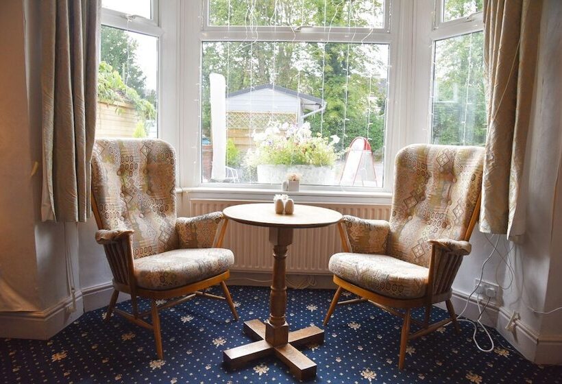 Crystal Hotel & Savour