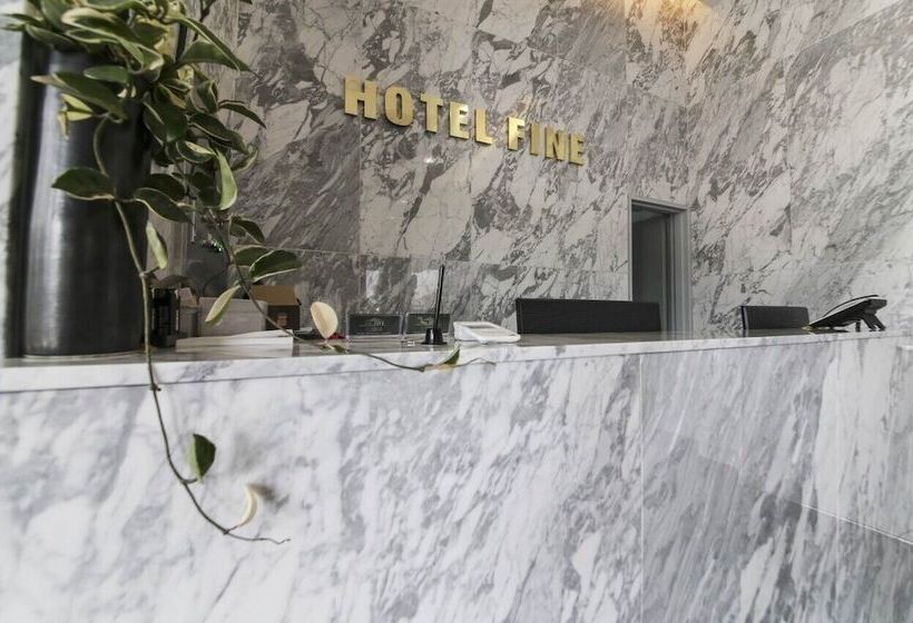Hotel Fine