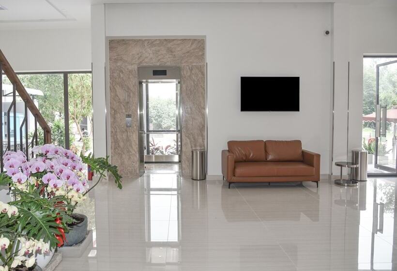 Mangrove Hotel Can Gio