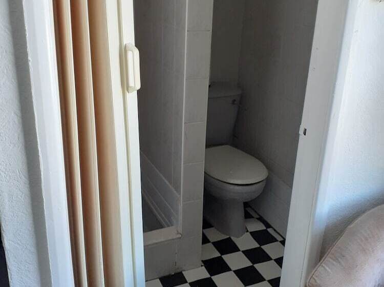 בית מלון כפרי Coastal Bay