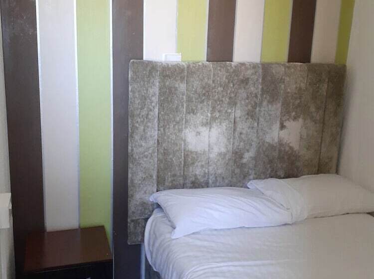 בית מלון כפרי Coastal Bay