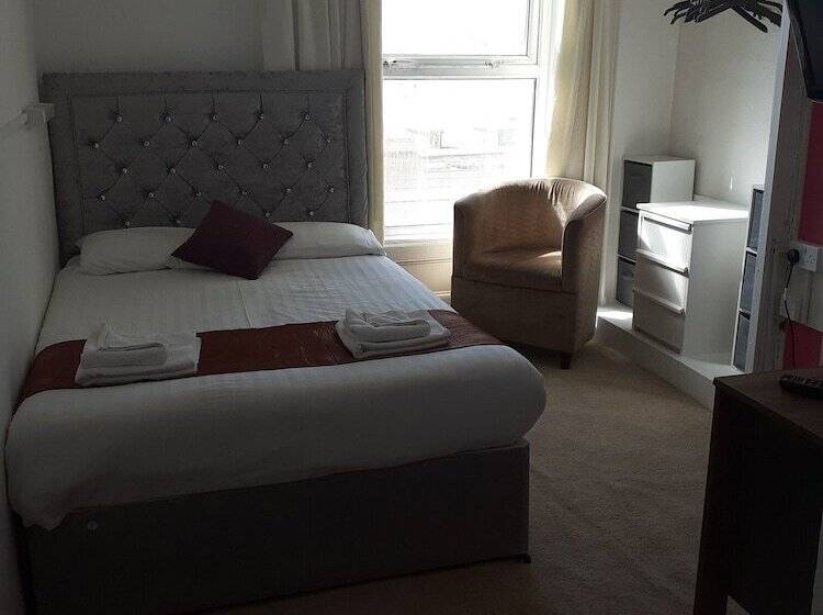 בית מלון כפרי Coastal Bay