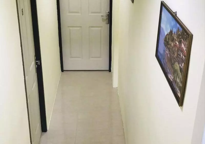 پانسیون Harrys Resiendence