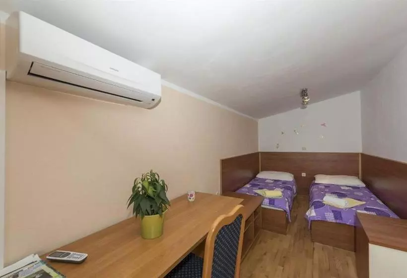 Apartments Ivan