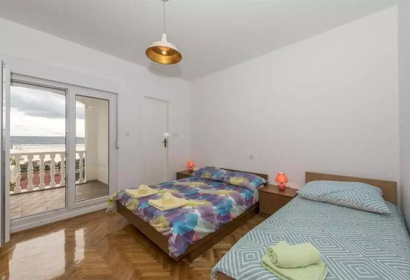 Apartments Ivan