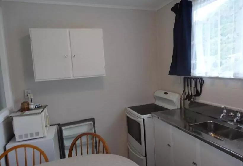 Beachside Sunnyvale Motel