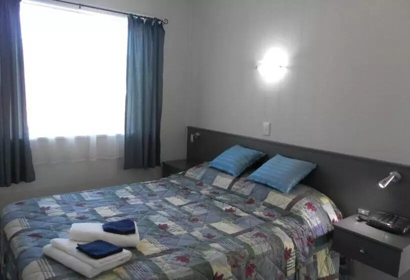 Beachside Sunnyvale Motel