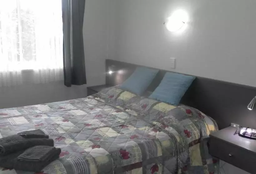 Beachside Sunnyvale Motel