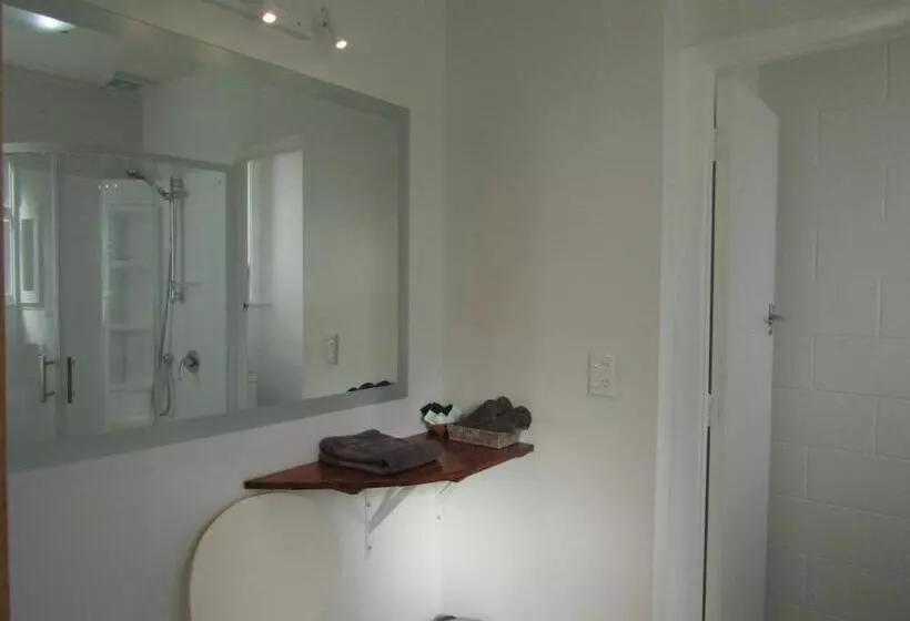 Beachside Sunnyvale Motel