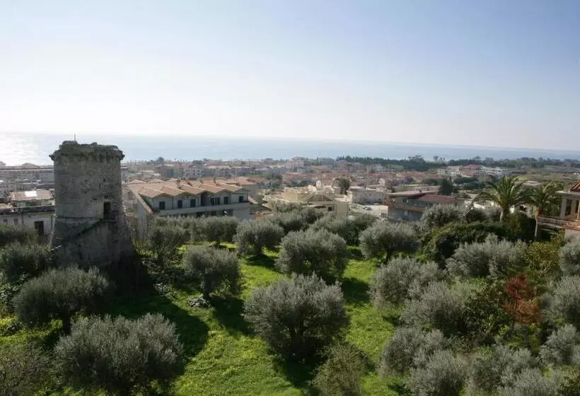 ホテル Castelvetere