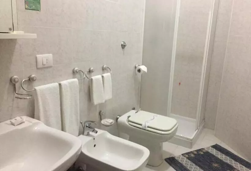 ホテル Castelvetere