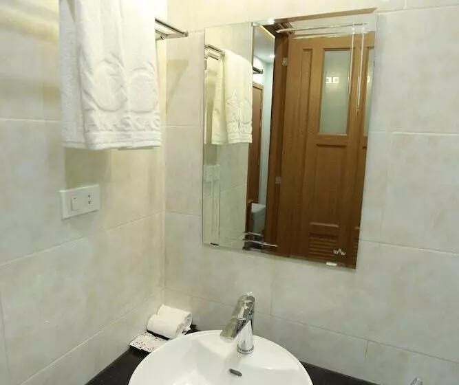 Kakashi Hotel Phu Quoc