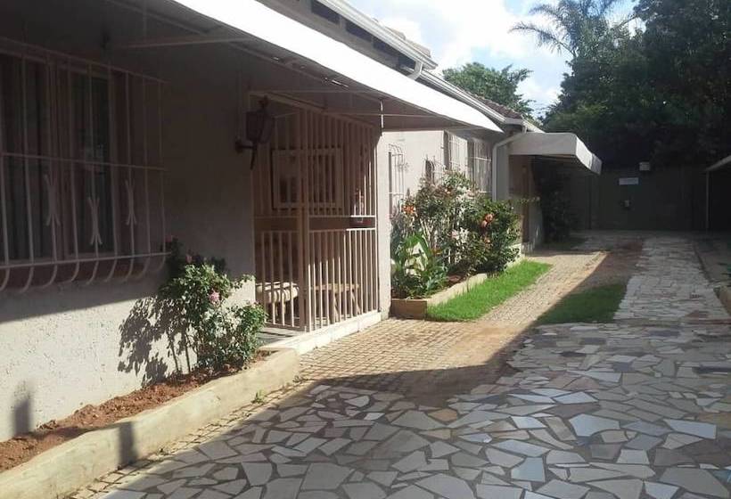 Pension (Hôtel basse catégorie) The African Rock Guesthouse