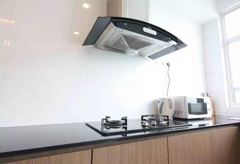 Shamrock Beach Villas Seaview 15